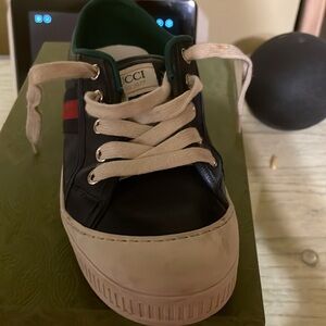 Gucci sneakers! Size 33